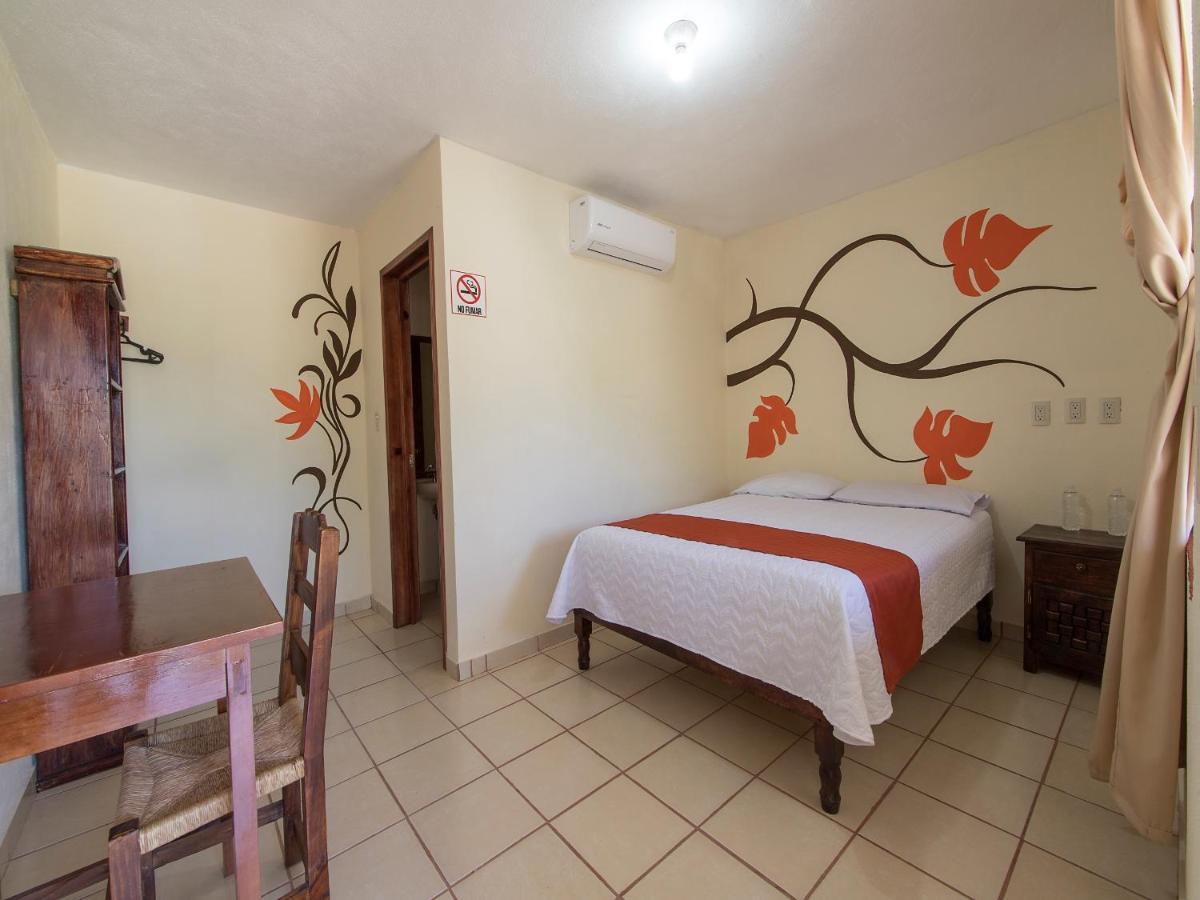 Hotel Y Restaurante Villas Del Sol Jalpan Exteriör bild
